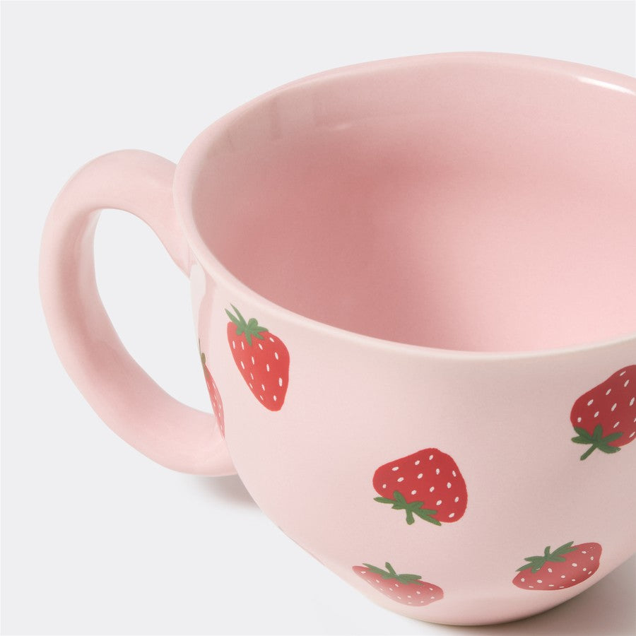 Juicy Strawberries Tea Cup